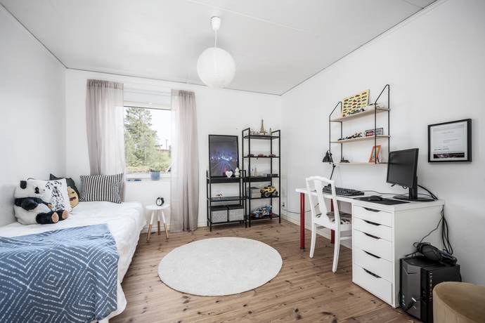 4 rum Parhus på Stora Lundbyvägen 24 Nynäshamns kommun - bild 23