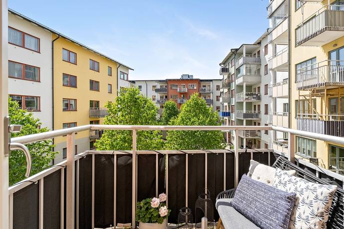 2 rum lägenhet på Blåklockevägen 10 Tureberg, Sollentuna kommun - bild 1