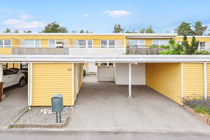 5 rum radhus på Ljungvägen 93 Sjukyrkoberget, Upplands Väsby kommun - bild 2