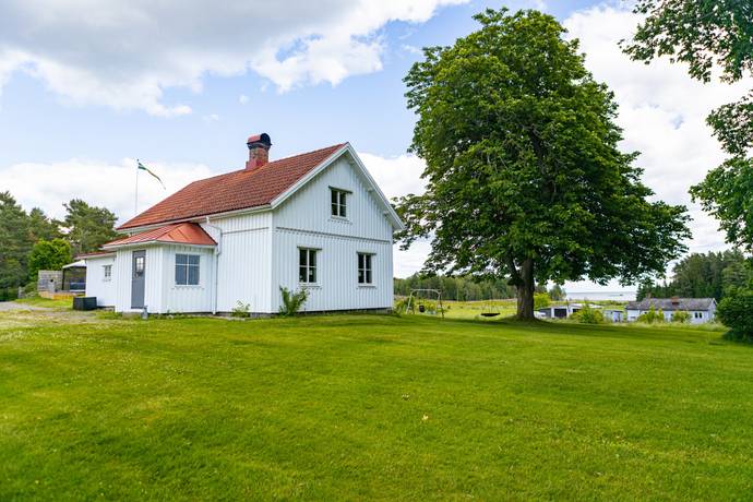 Bredvik, Åmåls kommun