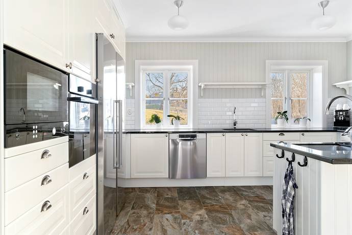 7 rum Villa på Almungevägen 104 Norrsunda-Skånela Upplands Väsby kommun - bild 15