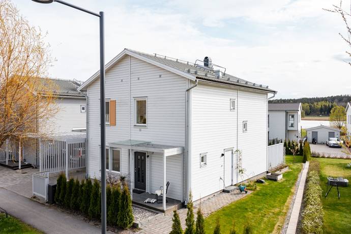 5 rum Villa på TÄLJÖVIKSVÄGEN 60 Täljöviken Österåkers kommun - bild 34