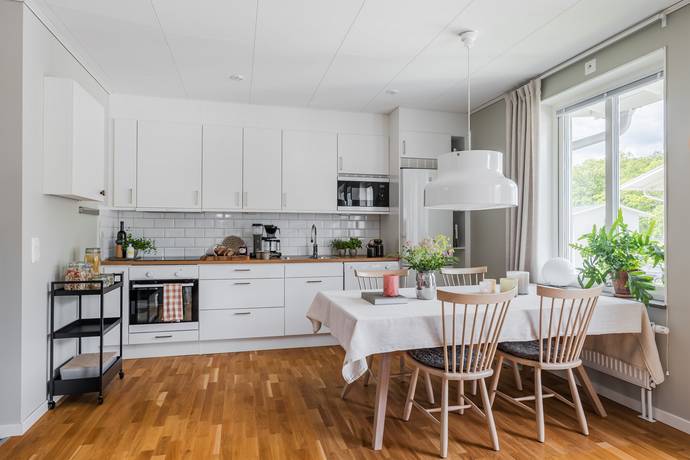 3 rum lägenhet på Eklyckevägen 8F Källstorp, Trollhättans kommun - bild 3