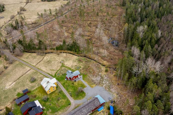 2 rum Gård med jordbruk på Tranbyn Ränniln 112 Alunda Östhammars kommun - bild 36