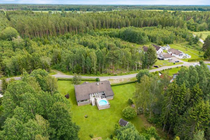6 rum villa på Hälleby 609 Hälleby, Örebro kommun - bild 3