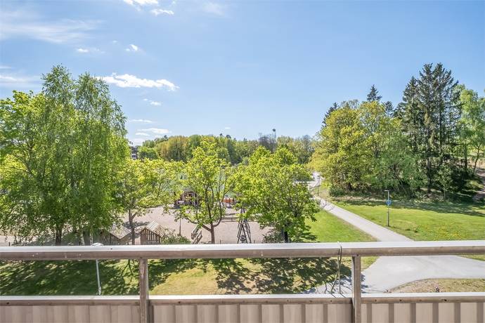 5 rum lägenhet på Lammholmsbacken 173 Vårby, Huddinge kommun - bild 1