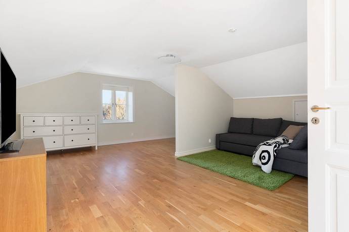 7 rum Villa på Almungevägen 104 Norrsunda-Skånela Upplands Väsby kommun - bild 69