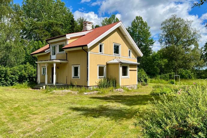 5 rum gård/skog på Västra Vad 352 Tierp, Tierps kommun - bild 1