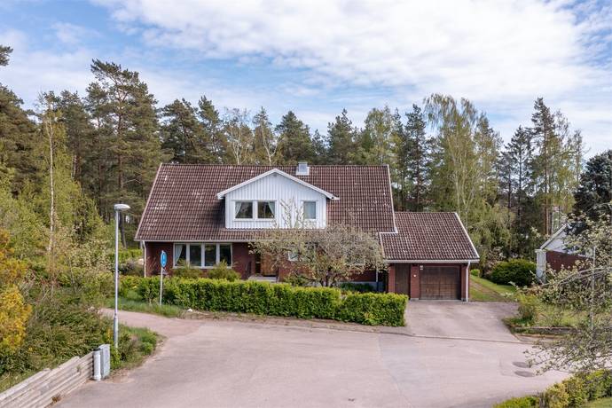 7 rum Villa på Stenbocksgatan 27 Norelund Säffle kommun - bild 2