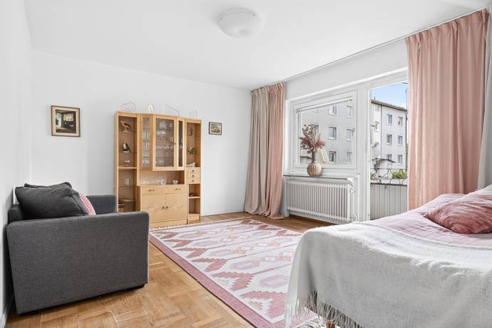 Hallänningsgatan 7B, Karlberg, Karlskoga kommun