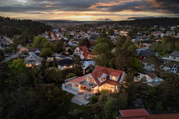 7 rum villa på Ängsstigen 6 Åsa, Kungsbacka kommun - bild 2