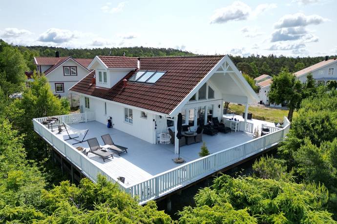 6 rum vinterbonat fritidshus på Hillervägen 7 Strömstad, Strömstads kommun - bild 1