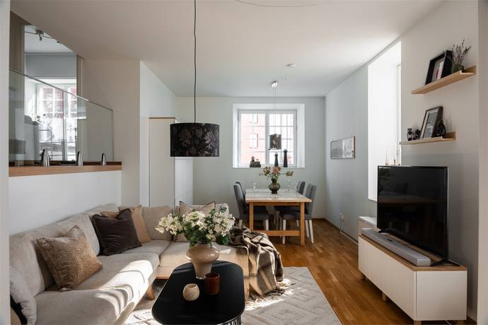 3 rum lägenhet på TEGNÉRGATAN 5B Korsängsgärdet, Västerås kommun - bild 1