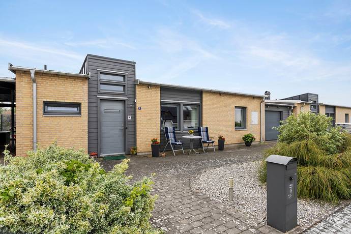 Nybrostrand, Ystads kommun