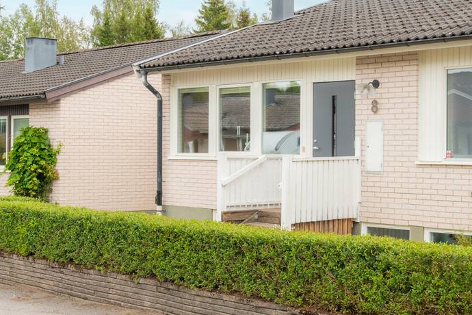 8 rum kedjehus på Snickarvägen 8 Stigtomta, Nyköpings kommun - bild 2