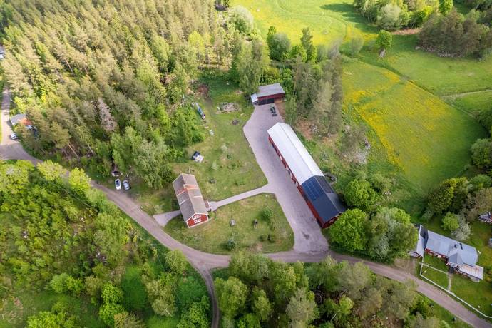 7 rum gård/skog på Fallvägen 21 Gävle, Gävle kommun - bild 2