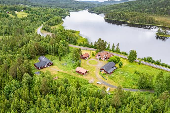 11 rum villa på Mjösjö gård 116 Kälarne, Bräcke kommun - bild 1