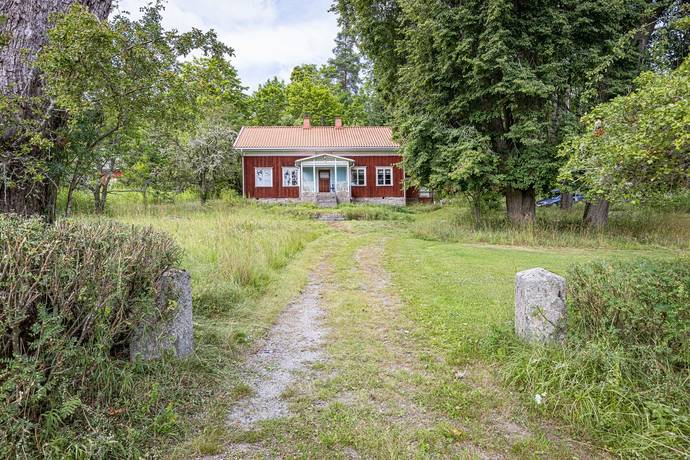 6 rum gård utan jordbruk på Talken Nystuga 1 Brunskog, Arvika kommun - bild 1