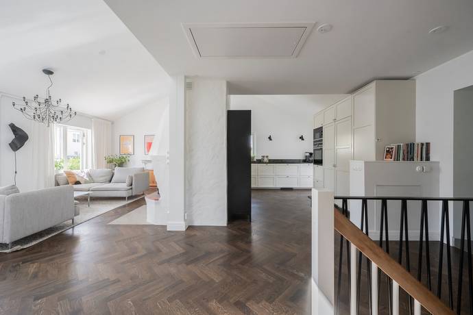 6 rum villa på Knäpparvägen 26 Älvsjö - Långbro, Stockholms kommun - bild 4
