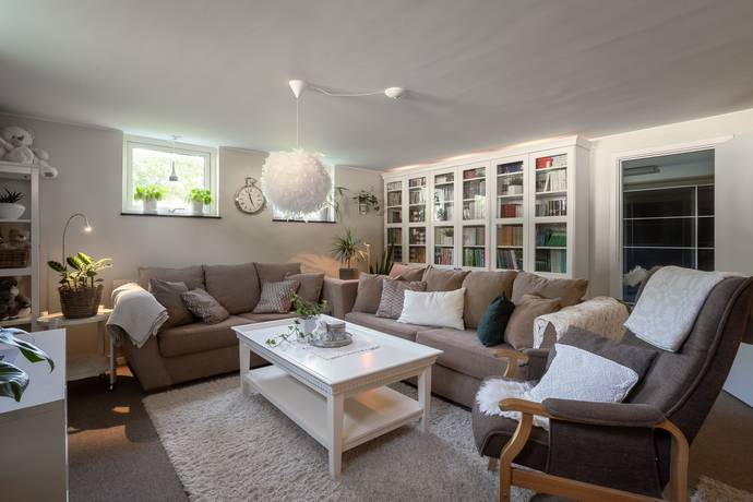 10 rum Villa på Rödklintsgatan 11 Nya Hjärsta Örebro kommun - bild 41