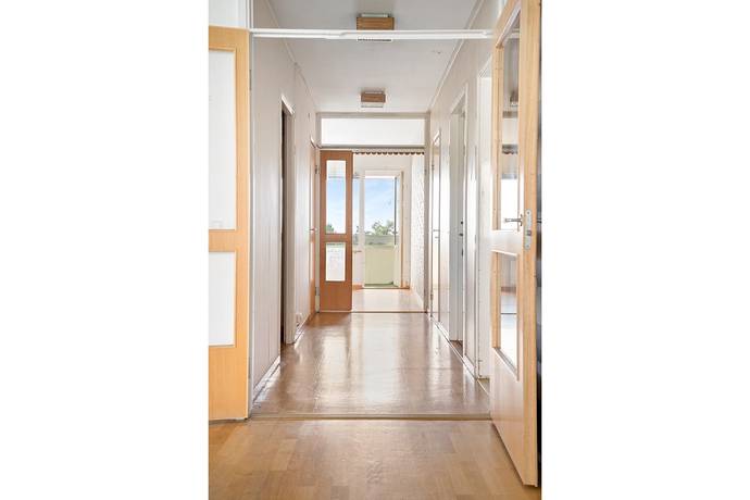 3 rum lägenhet på Bergshöjden 60 Hallonbergen, Sundbybergs kommun - bild 3