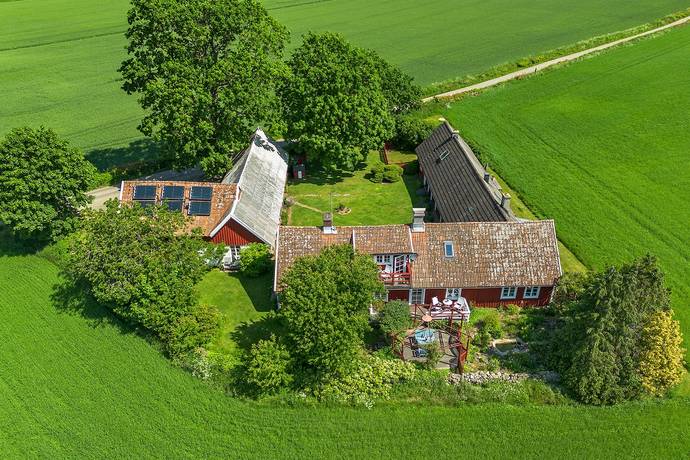 12 rum villa på Emmislöv Isakagården 1138B Broby, Östra Göinge kommun - bild 2