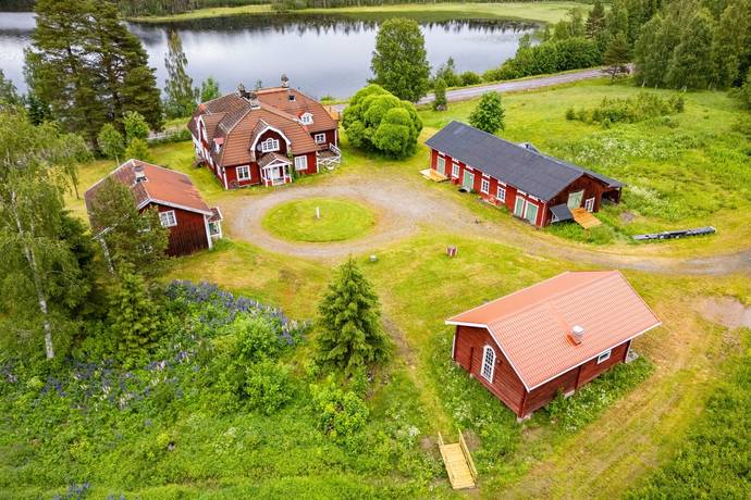 11 rum villa på Mjösjö gård 116 Kälarne, Bräcke kommun - bild 3