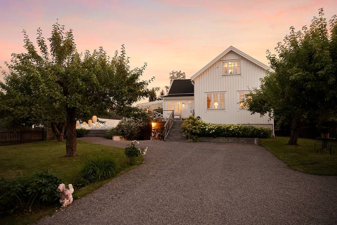 9 rum villa på Militärvägen 6B Viby, Sollentuna kommun - bild 3