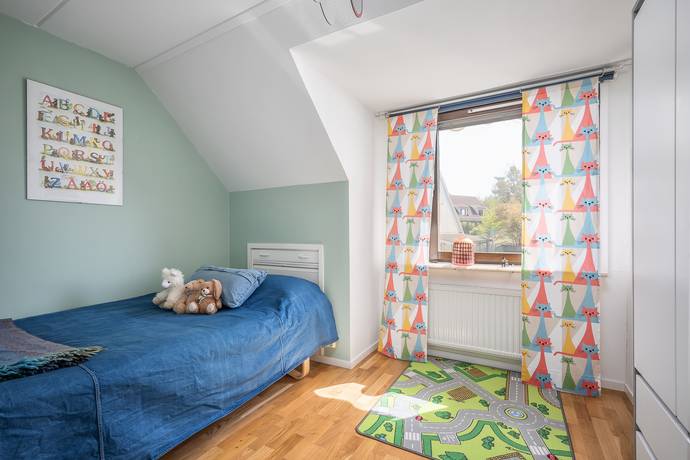 3 rum Radhus på Rapsodivägen 23 Skogås Huddinge kommun - bild 17