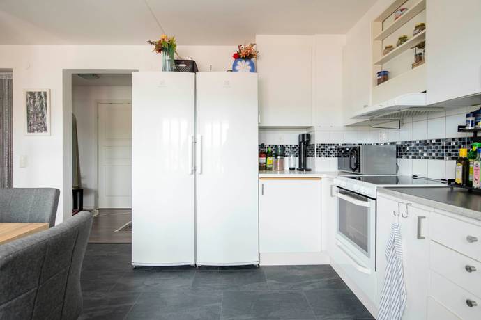 2 rum lägenhet på Vildrosgatan 37 Önsta Gryta, Västerås kommun - bild 3