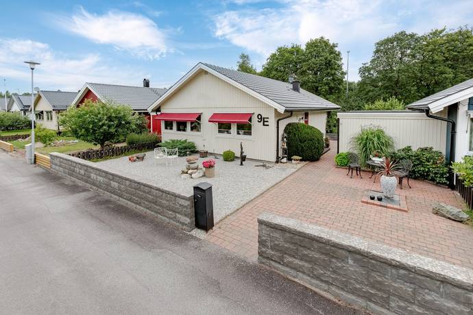 3 rum kedjehus på Kabelstigen 9E Tomaslunden, Vetlanda kommun - bild 1