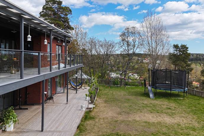 6 rum Villa på Örnbergsvägen 35 Tullinge - Örnberget Botkyrka kommun - bild 70