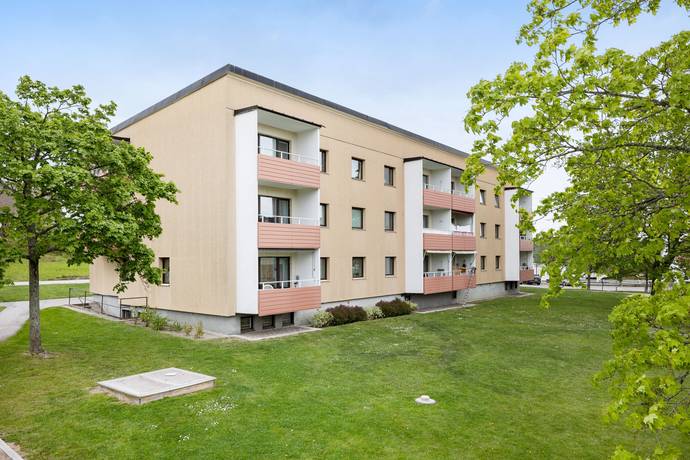 1 rum lägenhet på Slånbärsstigen 6A Gamleby, Västerviks kommun - bild 1