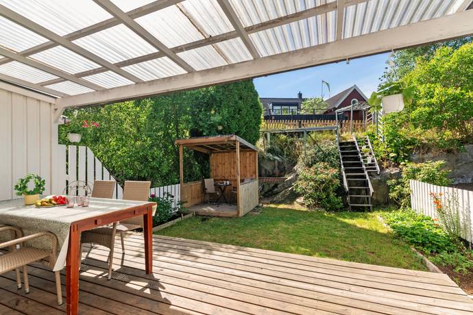 6 rum radhus på Rädisvägen 67 Hässelby Norra Villastad, Stockholms kommun - bild 2