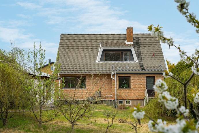 6 rum villa på Bachmansgatan 3 Centralt, Kävlinge kommun - bild 1