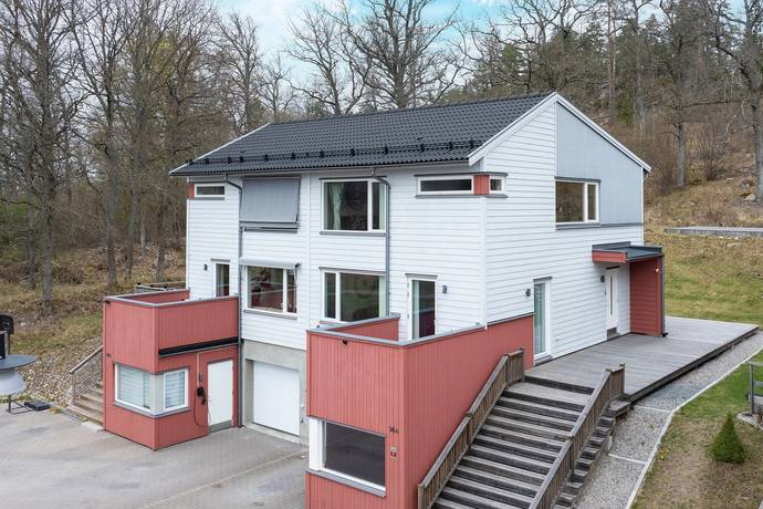 4 rum par-/kedje-/radhus på Sockerbruksgatan 14A Glasberga, Södertälje kommun - bild 4