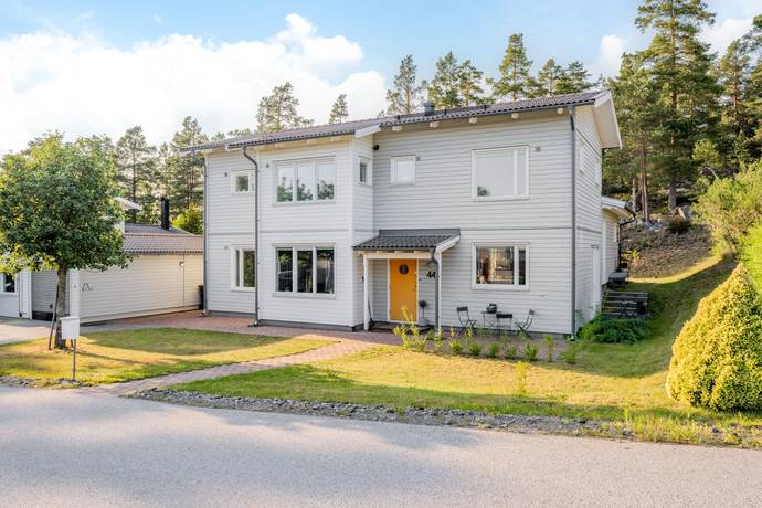 6 rum villa på Täppvägen 44 Hagaberg, Värmdö kommun - bild 1
