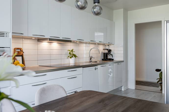 3 rum lägenhet på Österängsgatan 28 Östergård, Halmstads kommun - bild 2