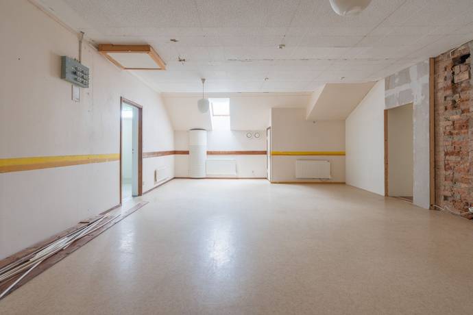 11 rum Villa på Norra Hökhuvudsvägen 2 Gimo Östhammars kommun - bild 24