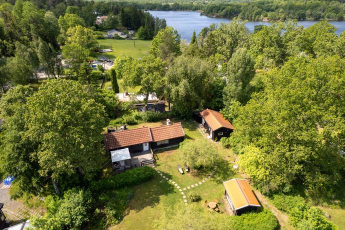3 rum villa på Axnäsvägen 3 Vidja, Huddinge kommun - bild 1