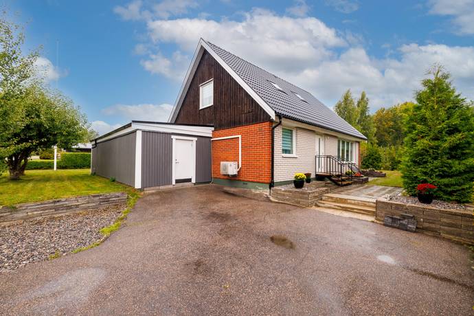 Björkvägen 12, Sköllersta, Hallsbergs kommun