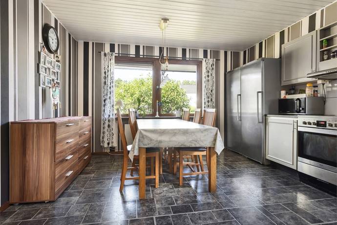 7 rum Villa på Mästaregatan 17 Kungsörs kommun - bild 14