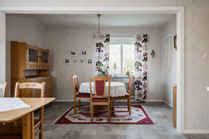5 rum Villa på Smedjegatan 31 Södra Skogen Karlsborgs kommun - bild 17