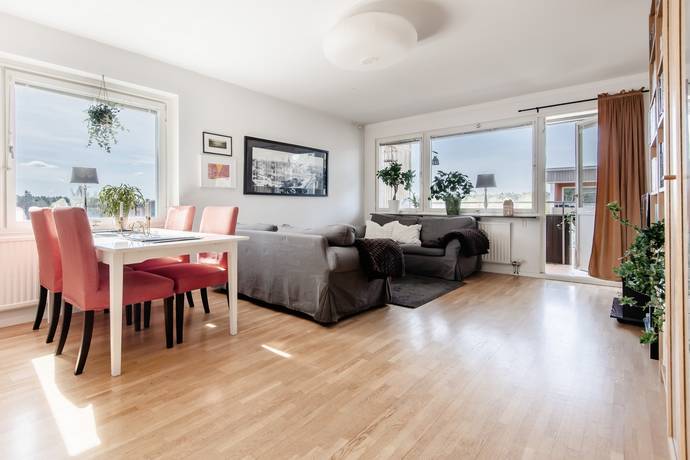 5 rum lägenhet på Rönnbärsvägen 33 Kungsängen - Tibble, Upplands-Bro kommun - bild 5