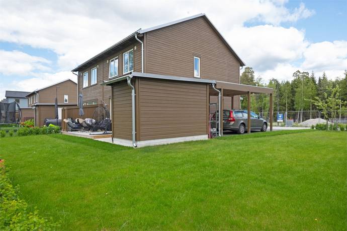 4 rum parhus på Lövsångarvägen 42B Margretelund - Tråsättra, Österåkers kommun - bild 1
