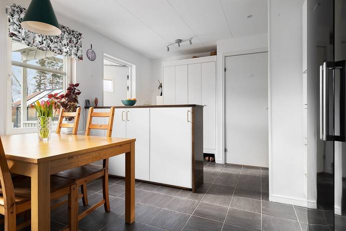 4 rum Parhus på Karlsborgsvägen 255 Märsta - Sundveda Sigtuna kommun - bild 9