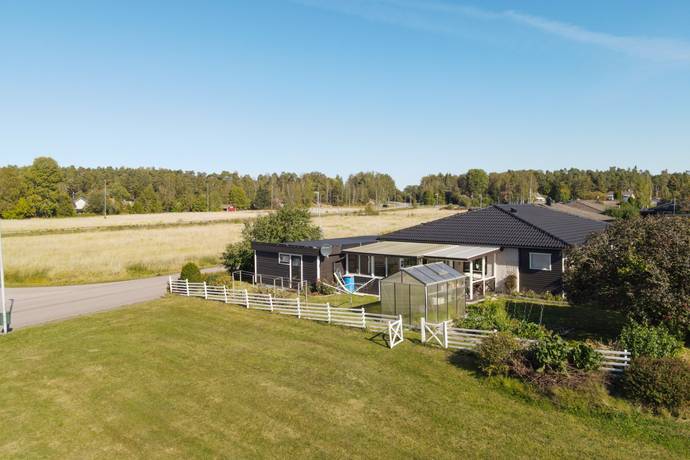 5 rum Villa på Usterstavägen 42 Näs Hallstahammars kommun - bild 40