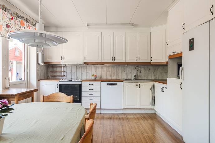 6 rum Villa på Borgmästaregatan 12 Skänninge Mjölby kommun - bild 9