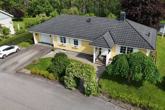 6 rum villa på Aggarpsvägen 12 Kulltorp, Gnosjö kommun - bild 1