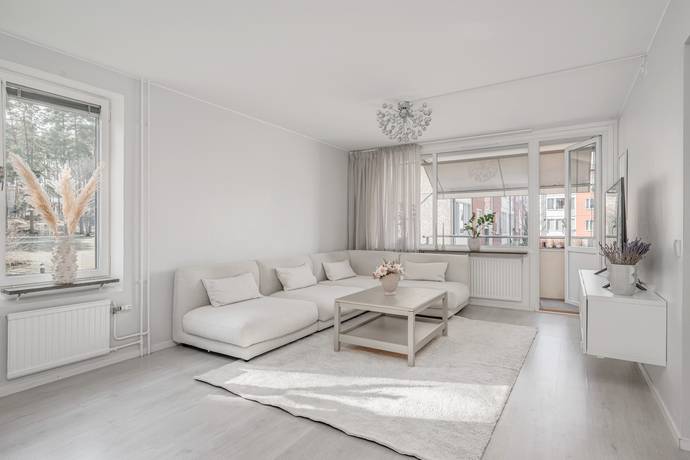 3 rum lägenhet på Baldergatan 42 Valsta, Sigtuna kommun - bild 2